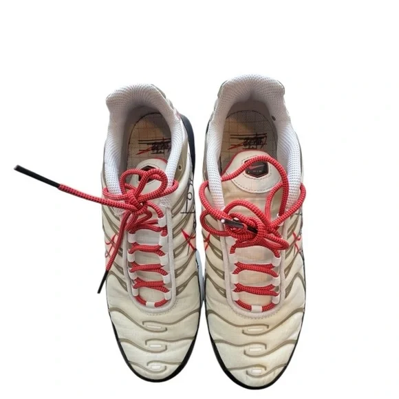 Nike Air Max Plus “Script Swoosh” - Picture 2 of 6